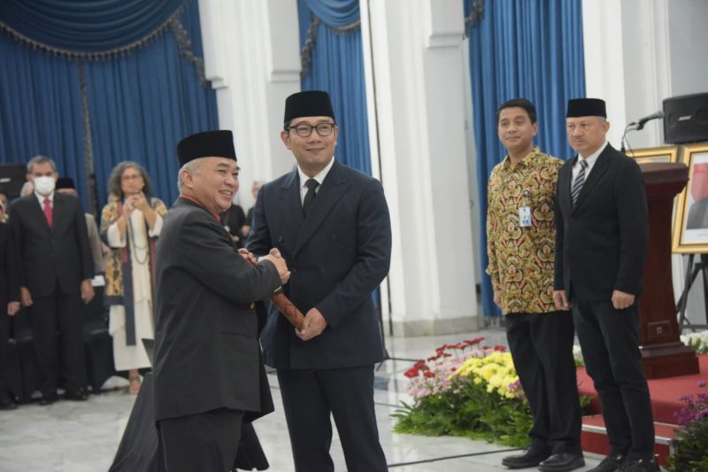 Ridwan Kamil lantik Kepala Badan Pengelola Cekungan Bandung dan Rebana
