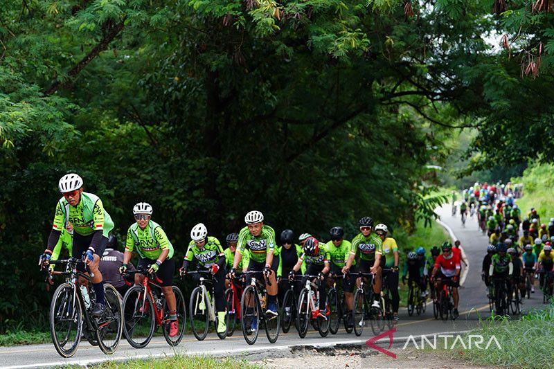 Jayapura Group Ride ke-6 GFNY Bali - IFG Life: Nikmati Suasana Pantai dan Indahnya Jayapura