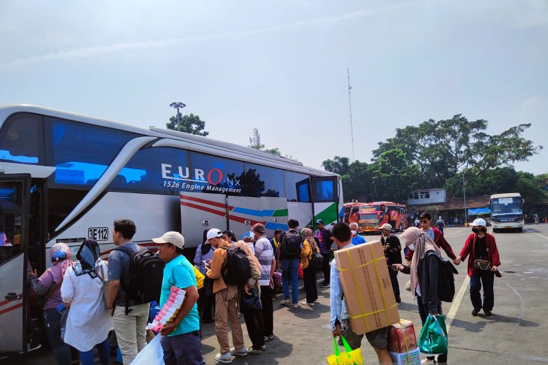 39.684 penumpang naik-turun di Terminal Cicaheum Bandung selama Lebaran 2023