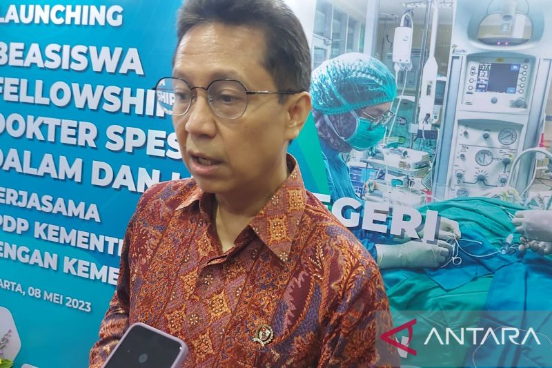 Ending COVID emergency status in President’s hands: minister – ANTARA News