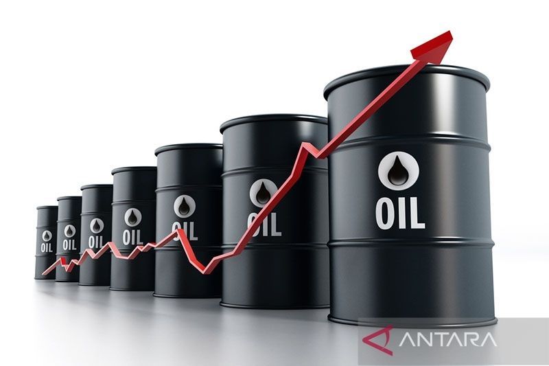 Harga minyak naik dipicu kekhawatiran pasokan, hentikan penurunan tiga hari