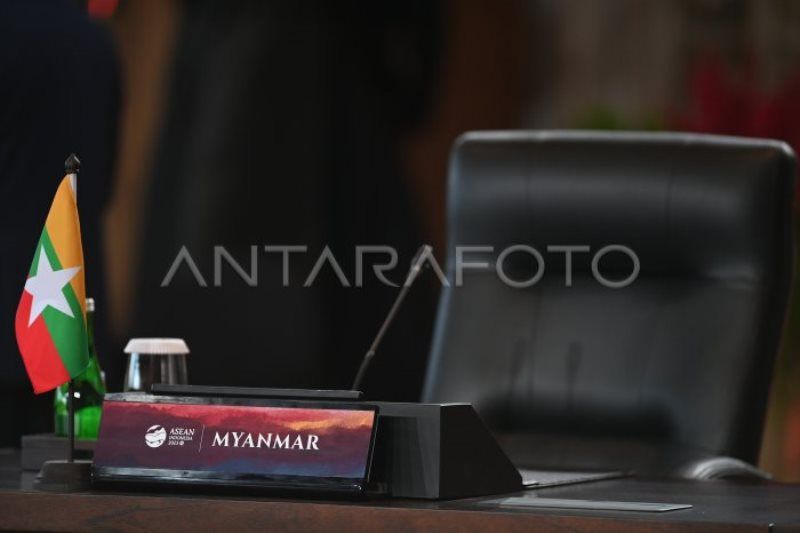 Myanmar tidak hadir pada KTT ke-42 ASEAN