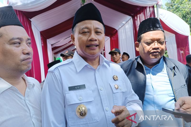 Wakil Gubernur Jabar minta alumni pesantren ikut bantu bangun keagamaan daerah