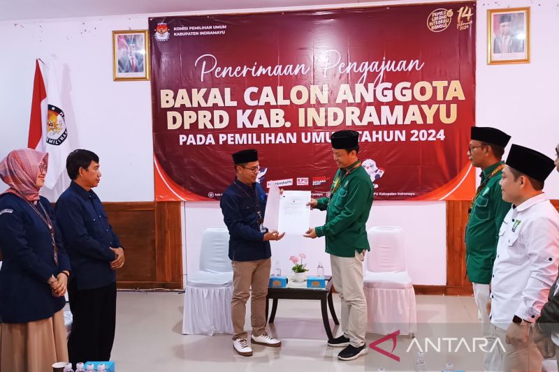 KPU Indramayu baru terima bacaleg delapan parpol hingga hari ke-13