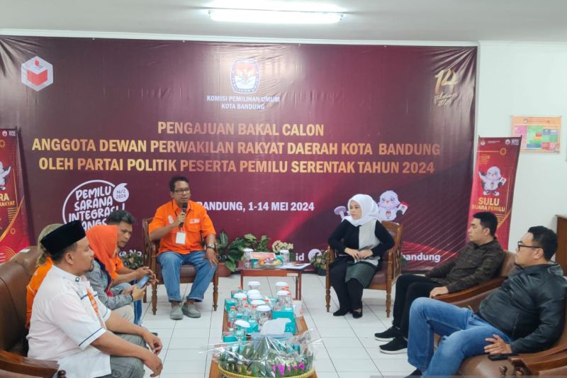 KPU Bandung sebut 2 parpol belum lengkap persyaratan berkasnya