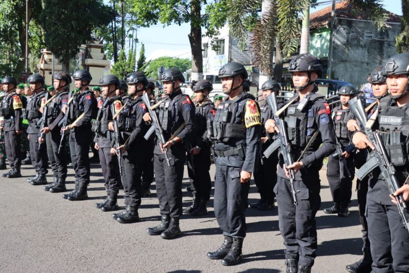 Polres Garut turunkan 200 personel Brimob bantu pengamanan pilkades serentak