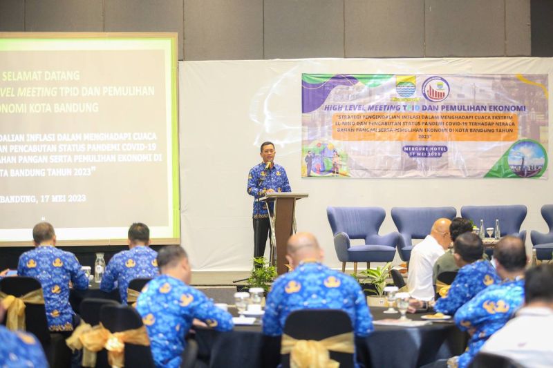 Pemkot Bandung minta distribusi barang pokok terjamin saat kemarau