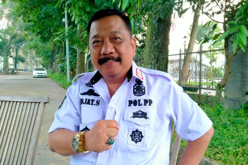 Satpol PP Bandung tertibkan PKL terkait CSS ke-XXI