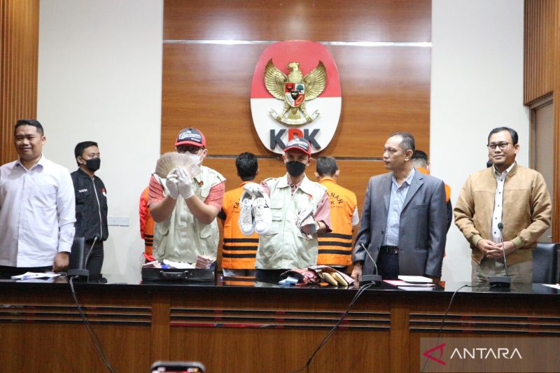 KPK periksa pejabat Dinas Perhubungan Kota Bandung sebagai saksi kasus Yana Mulyana