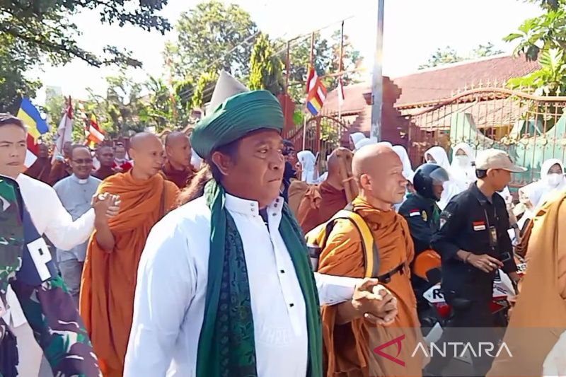 Pemkot apresiasi toleransi warga Cirebon saat 32 Biksu Thudong singgah