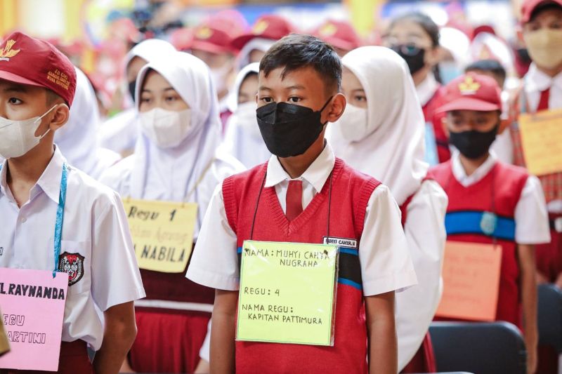 Mobil layanan keliling dihadirkan di kantor Disdik bantu PPDB Kota Bandung