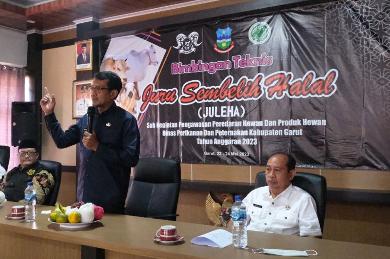 Pemkab Garut latih 100 juru sembelih hewan agar bersertifikasi halal