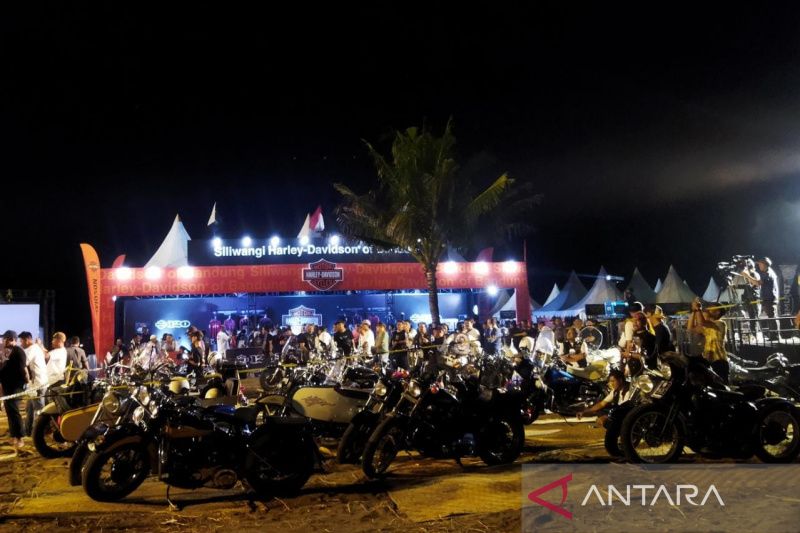 Acara komunitas motor di Pantai Pangandaran dongkrak pariwisata
