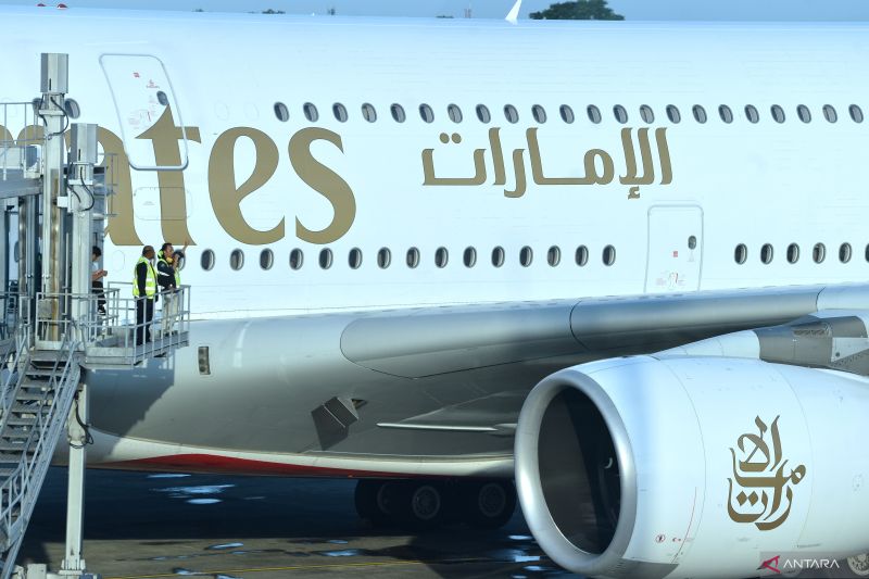 Ekonomi kemarin, Emirates tambah penerbangan hingga pabrik baru motor listrik