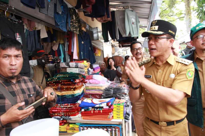 Bupati sebut relokasi Pasar Banjaran untuk revitalisasi disambut pedagang