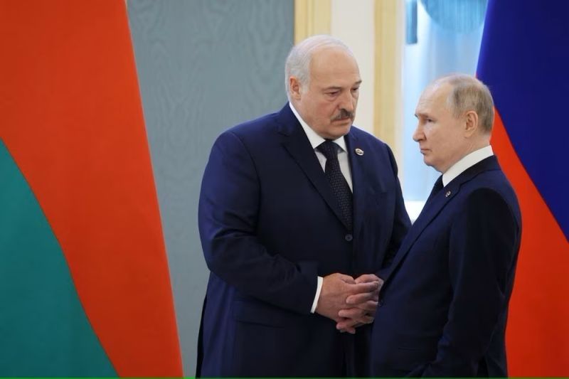Presiden Putin sebut Rusia telah kirim senjata nuklir ke Belarus