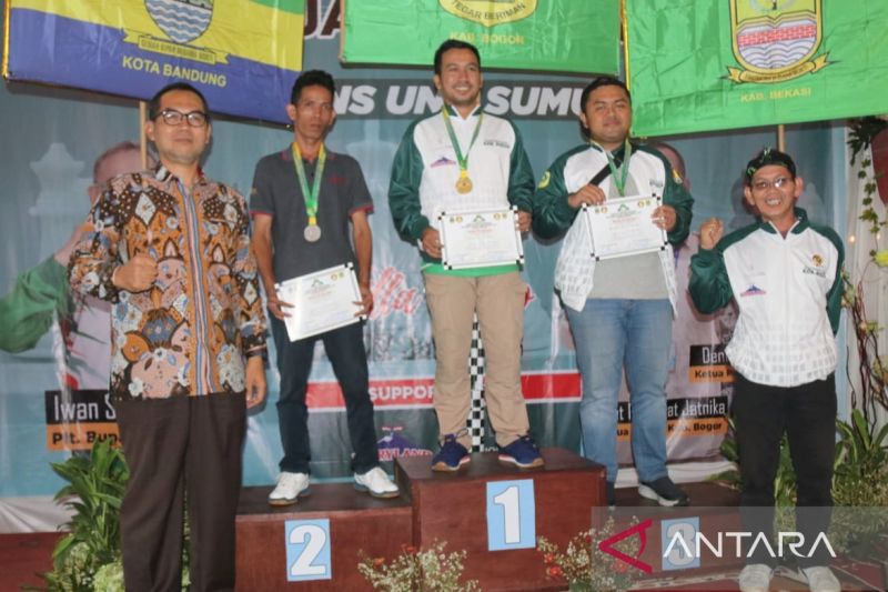 Kabupaten Bogor juara umum Kejurda Catur Jabar