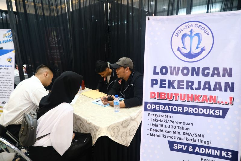 Disnakertrans Garut: Job Fair permudah cari kerja di perusahaan