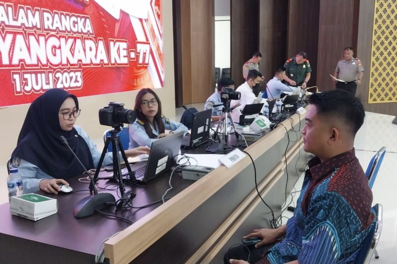 Imigrasi Bandung peringati HUT Bhayangkara layani paspor di Sespim
