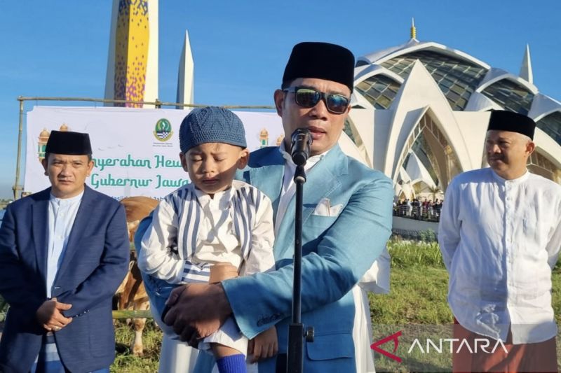 Ridwan Kamil: Nilai kurban dan zakat naik indikator ekonomi Jawa Barat pulih