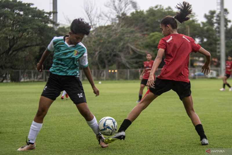 Uji coba timnas wanita Indonesia U-19