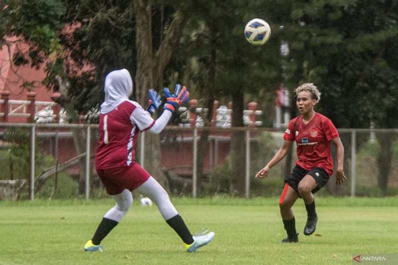 Uji coba timnas wanita Indonesia U-19