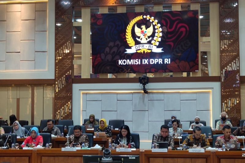 Pemerintah Danai Vaksinasi COVID-19 Kelompok Risiko Tinggi Mulai 2024 ...