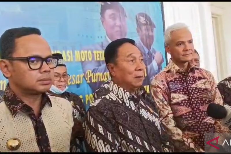 Ditanya soal bertemu Anies saat di Tanah Suci, Ganjar: Ya, ibadah saja