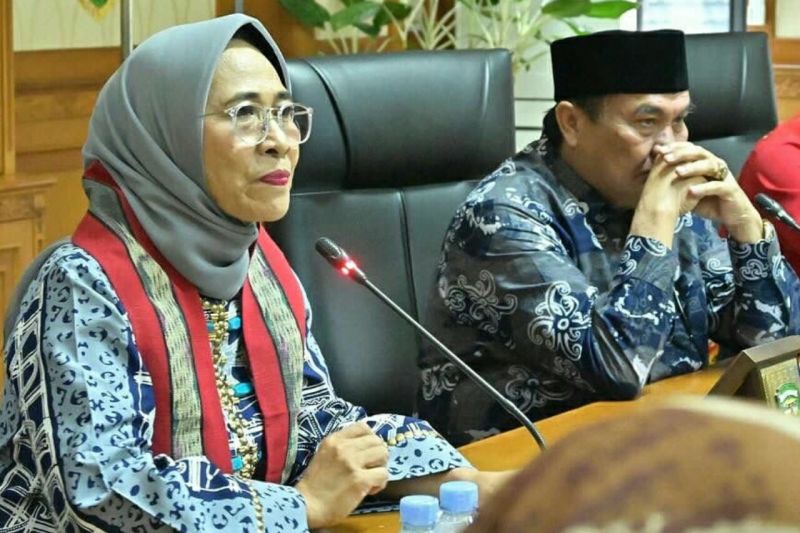 Hetifah Hadirkan Pakar Wisata Lombok Kembangkan Potensi Kubar Antara