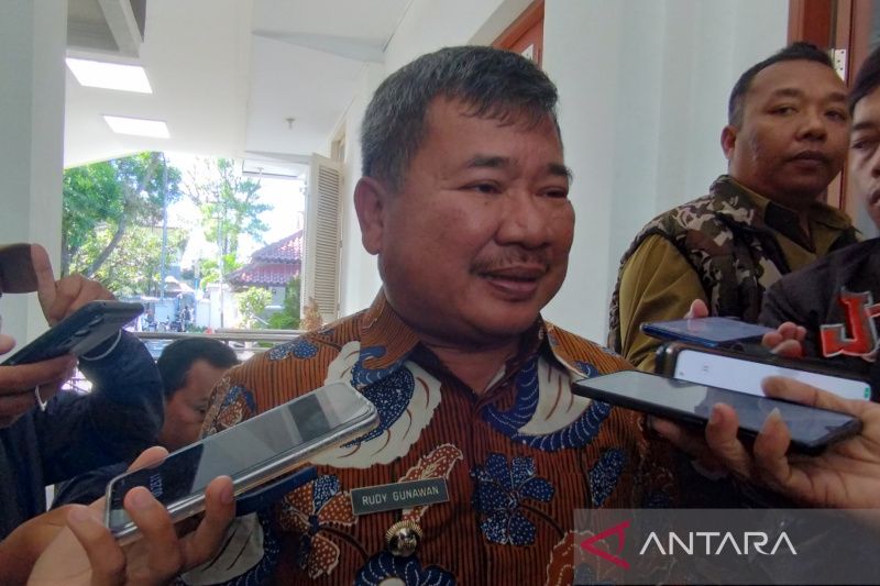 Bupati Garut terbitkan Perbup Anti Maksiat yang mengatur larangan LGBT