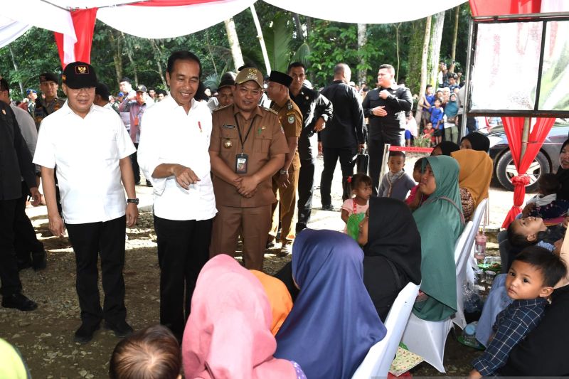 Jokowi says government to ensure stunting reduction in all regions - Vimarsana News