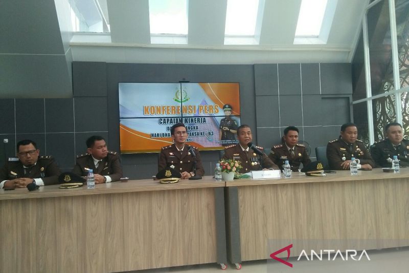 Kejari Samarinda Tahan Tersangka Kedua Kasus Kredit Fiktif BRI - ANTARA ...