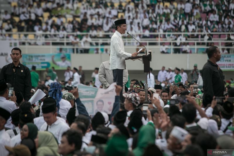 Politik kemarin, pesan Presiden soal pemilu lalu Wapres ke Semarang