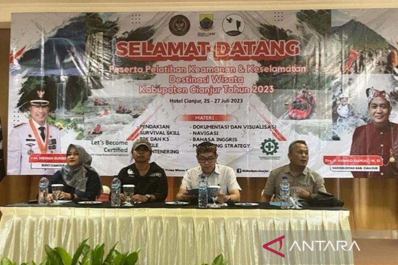 Puluhan pelaku wisata di Cianjur dilatih keamanan dan keselamatan