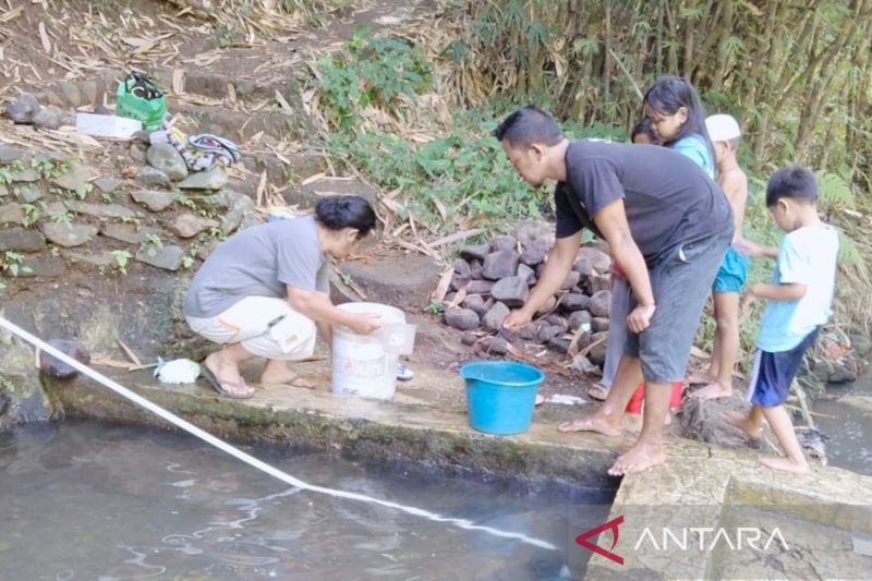 Distan Cianjur minta kecamatan buat embung air untuk pertanian