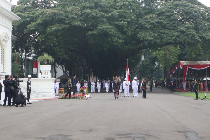 Presiden lantik 833 perwira remaja TNI dan Polri