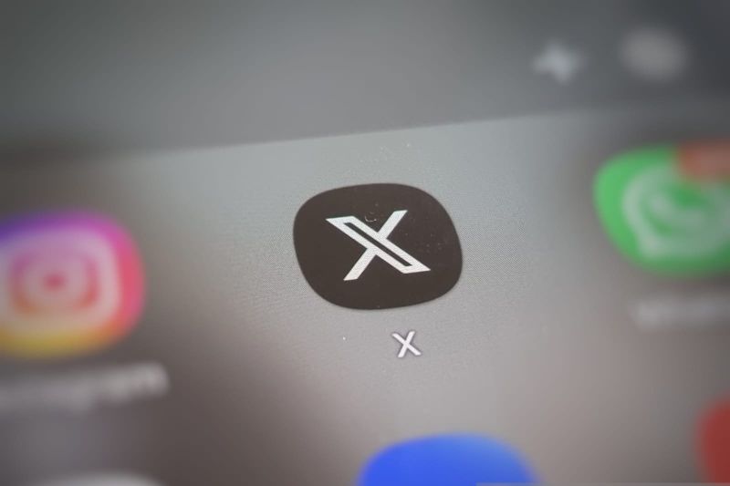 Apple tidak izinkan Twitter mengubah merek jadi X di App Store