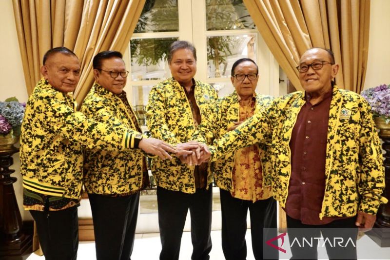 3 ketua dewan Golkar tegas dukung Airlangga dan tolak usulan munaslub