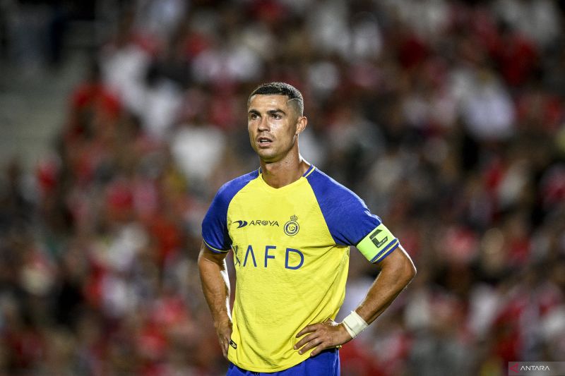 Cristiano Ronaldo sabet penghargaan pemain terbaik Liga Arab Saudi