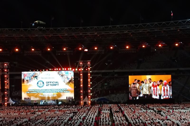 Presiden Jokowi dan Wapres hadiri pergelaran angklung terbesar di dunia