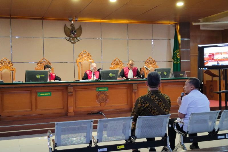 Yana Mulyana akui uang pecahan asing yang disita KPK saat OTT miliknya