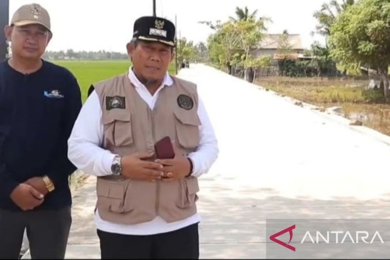Pemkab Bekasi memperbaiki akses jalan wilayah pesisir Muaragembong