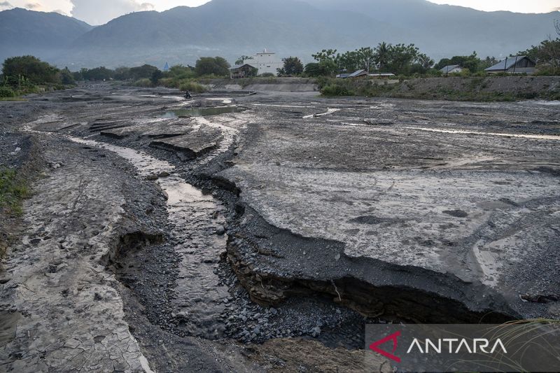 Penurunan debit air sungai akibat El Nino