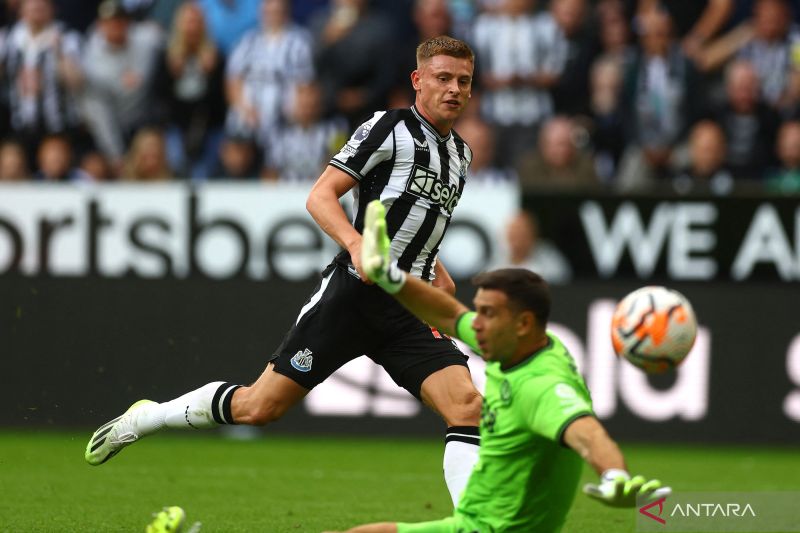 Newcastle menang telak 5-1atas Aston Villa