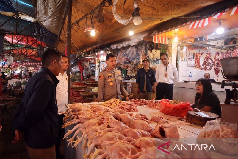 Satgas Pangan Sukabumi pantau harga dan persediaan pangan di pasar tradisional