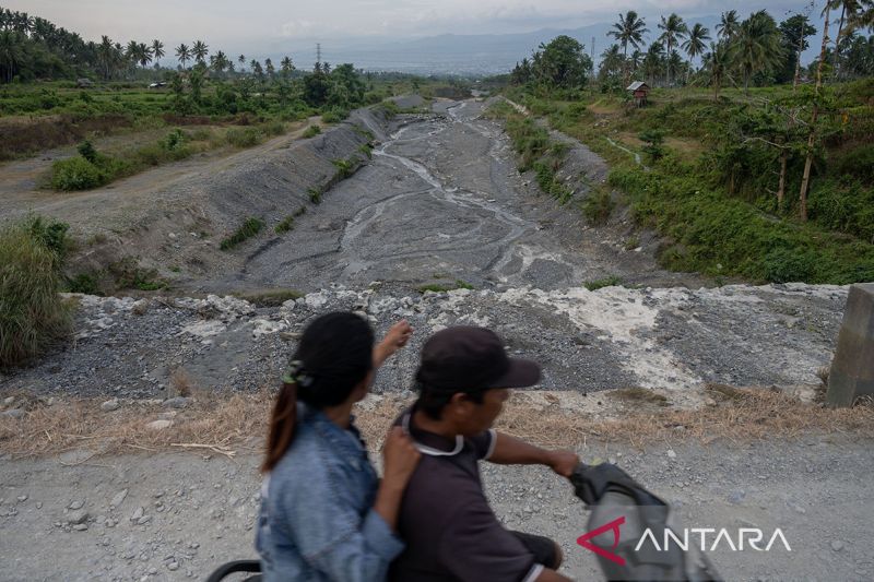 Penurunan debit air di cekdam Balane