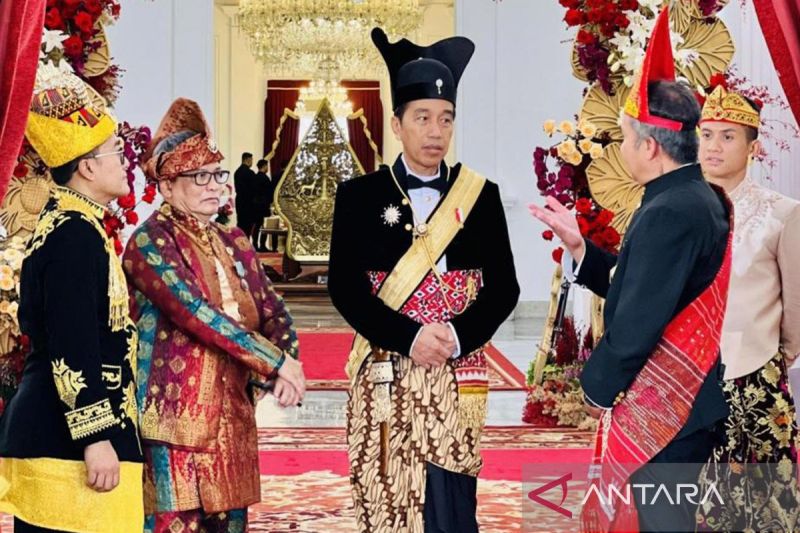 Kemarin, penilaian baju adat Jokowi sampai tampilan Lamborhini EV