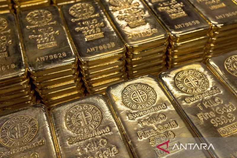 Harga emas turun tertekan penguatan dolar AS