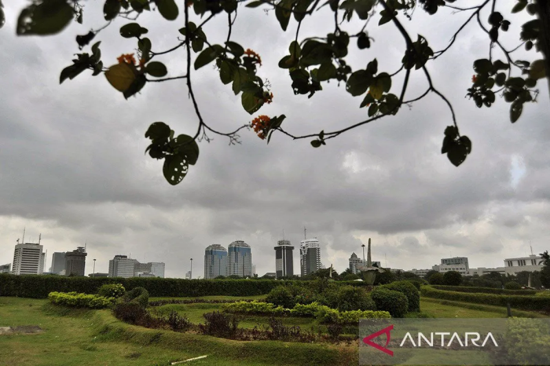 Cerah berawan dominasi cuaca Bandung dan kota besar di Indonesia hari ini