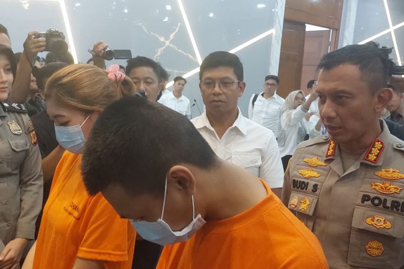 2 selebgram Bandung ditangkap karena promosikan judi 